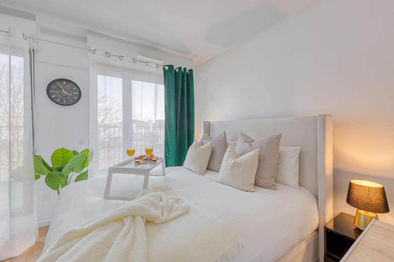 Cinema Moon Luxury - Gare 3Min - Proche Paris Apartment Massy  Exterior photo